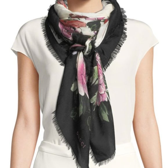 Gucci Rising Flower Silk Scarf in White - Picture 4 of 6
